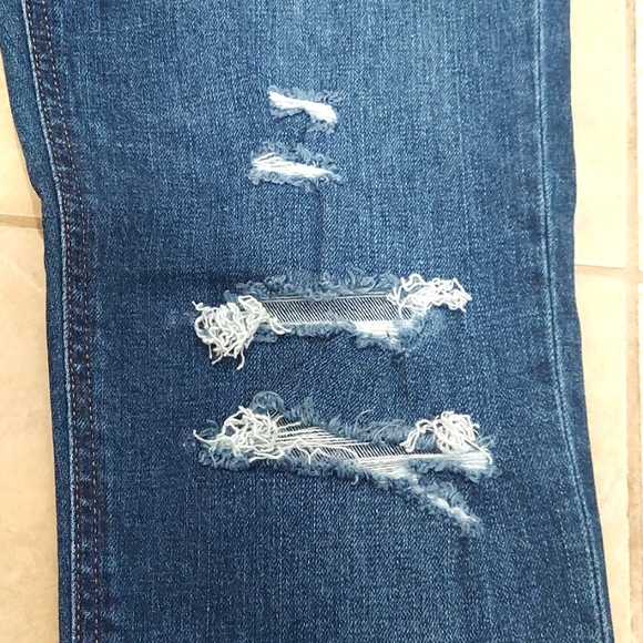 Old Navy boyfriend distressed jeans - Picture 6 of 10